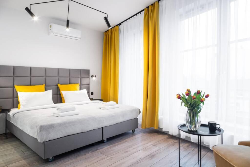 Househost Apartment: Miodowa 42/8B Street Kraków Eksteriør billede