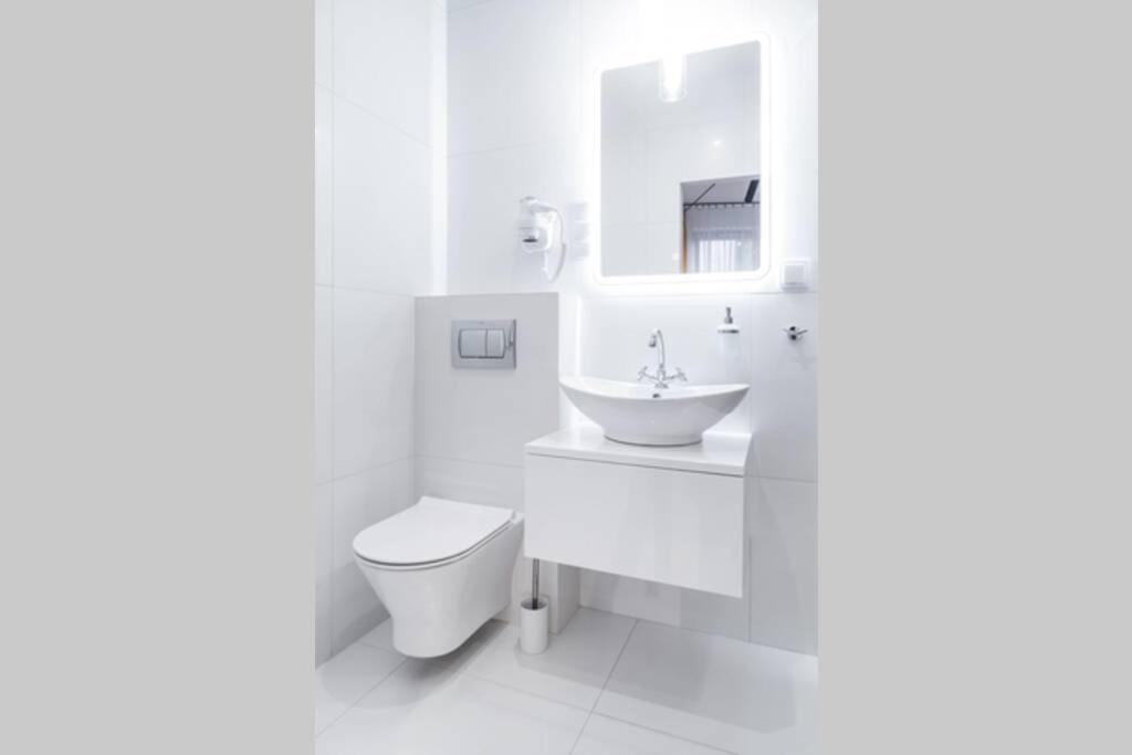 Househost Apartment: Miodowa 42/8B Street Kraków Eksteriør billede